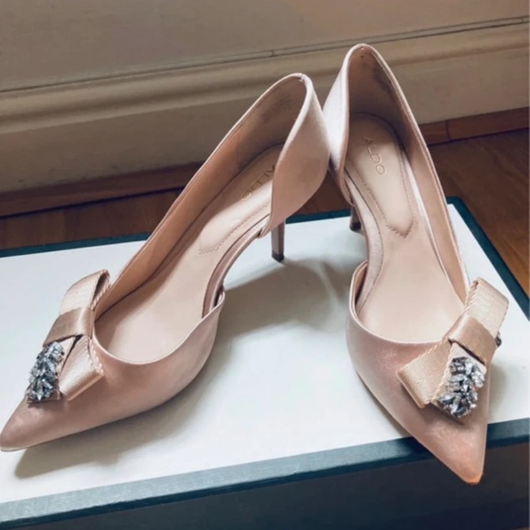Aldo Nude Heels with Decorative Bow - Picture 2 of 4